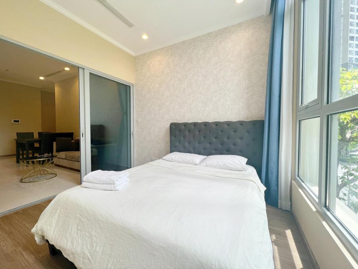 Landmark 81- Homes By Christine Homestay Ho Chi Minh City