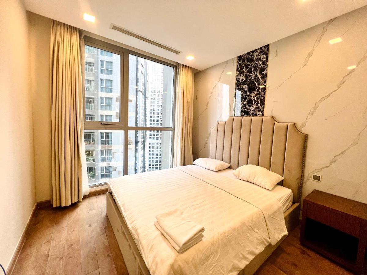 Landmark 81- Homes By Christine